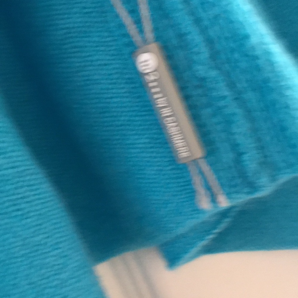 Turquoise cashmere Shrug /poncho - Picture 3 of 6